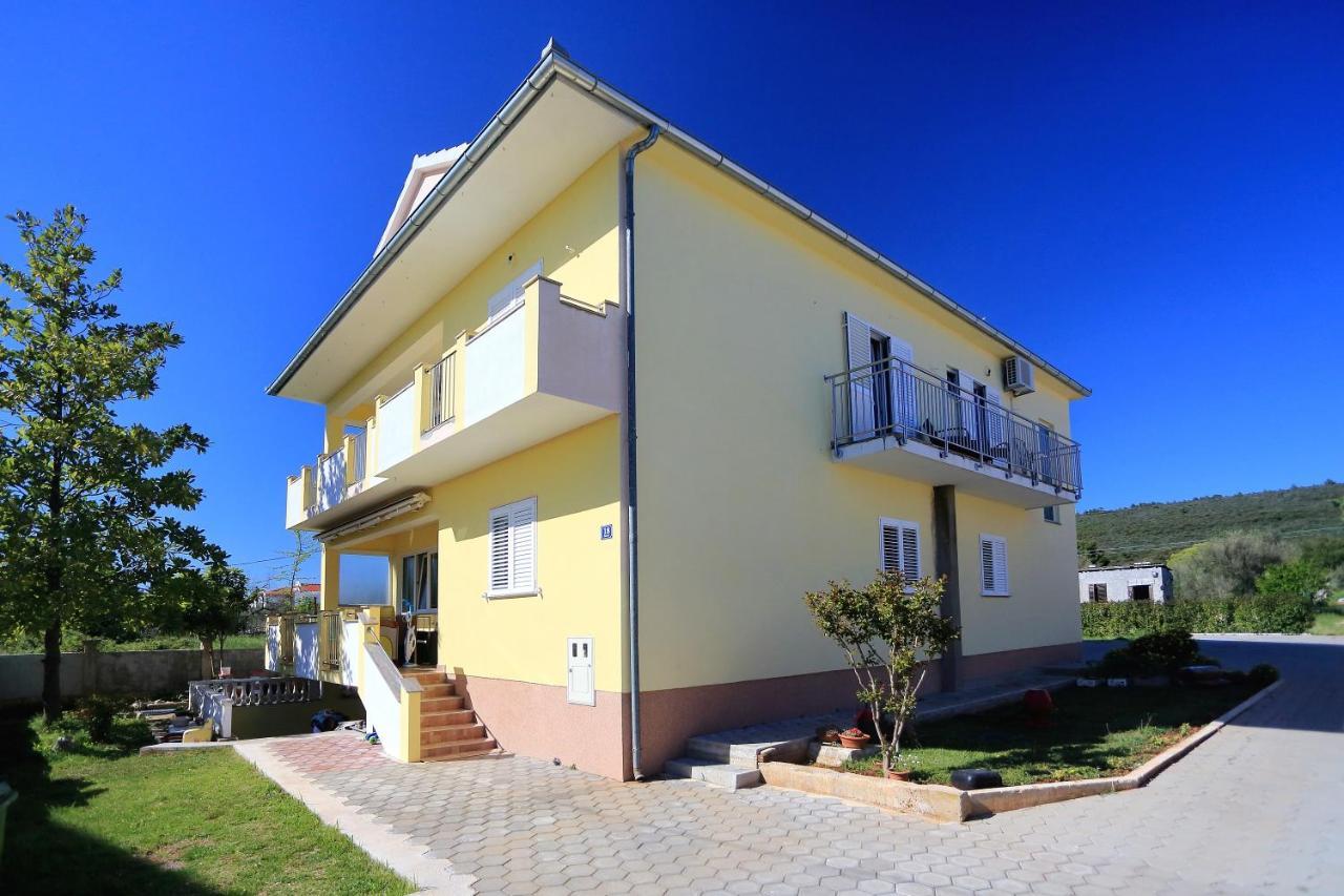 Apartments Sonia ซูโกชัน ภายนอก รูปภาพ