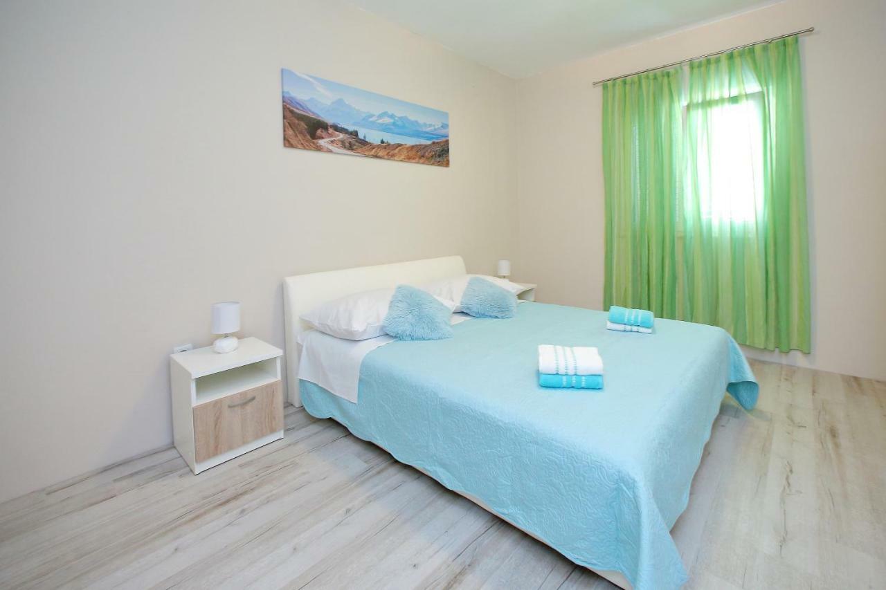 Apartments Sonia ซูโกชัน ภายนอก รูปภาพ