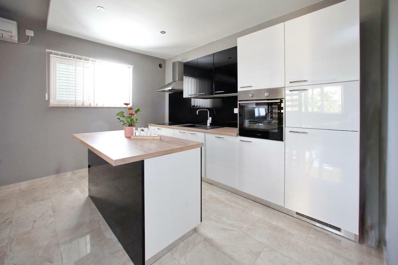 Apartments Sonia ซูโกชัน ภายนอก รูปภาพ