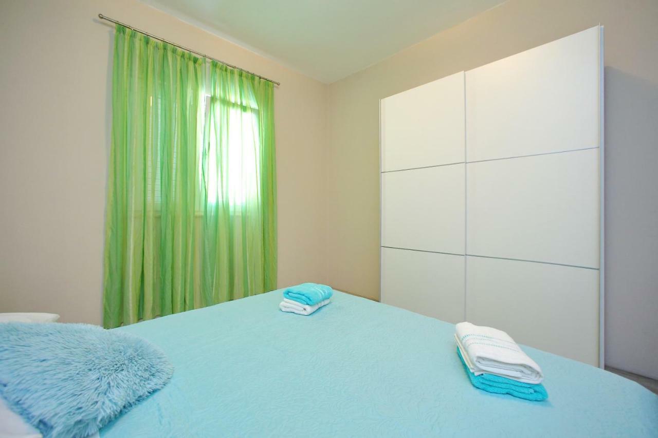 Apartments Sonia ซูโกชัน ภายนอก รูปภาพ