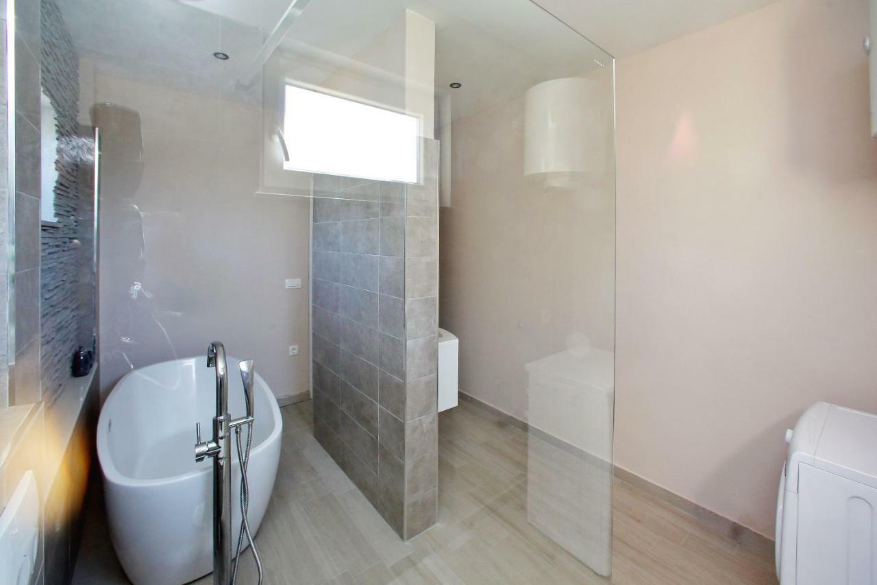 Apartments Sonia ซูโกชัน ภายนอก รูปภาพ