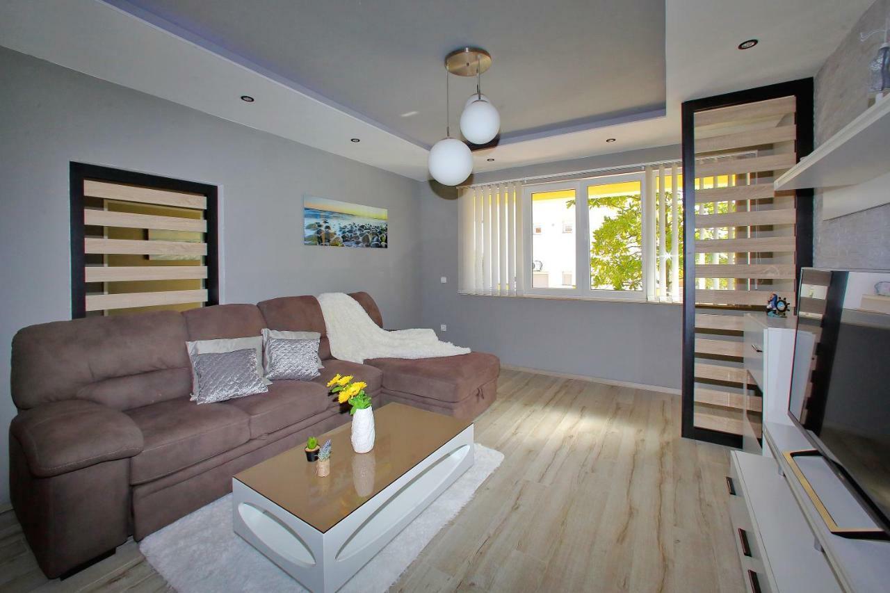 Apartments Sonia ซูโกชัน ภายนอก รูปภาพ