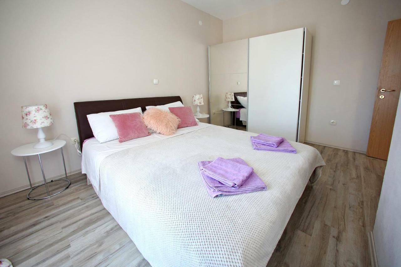 Apartments Sonia ซูโกชัน ภายนอก รูปภาพ
