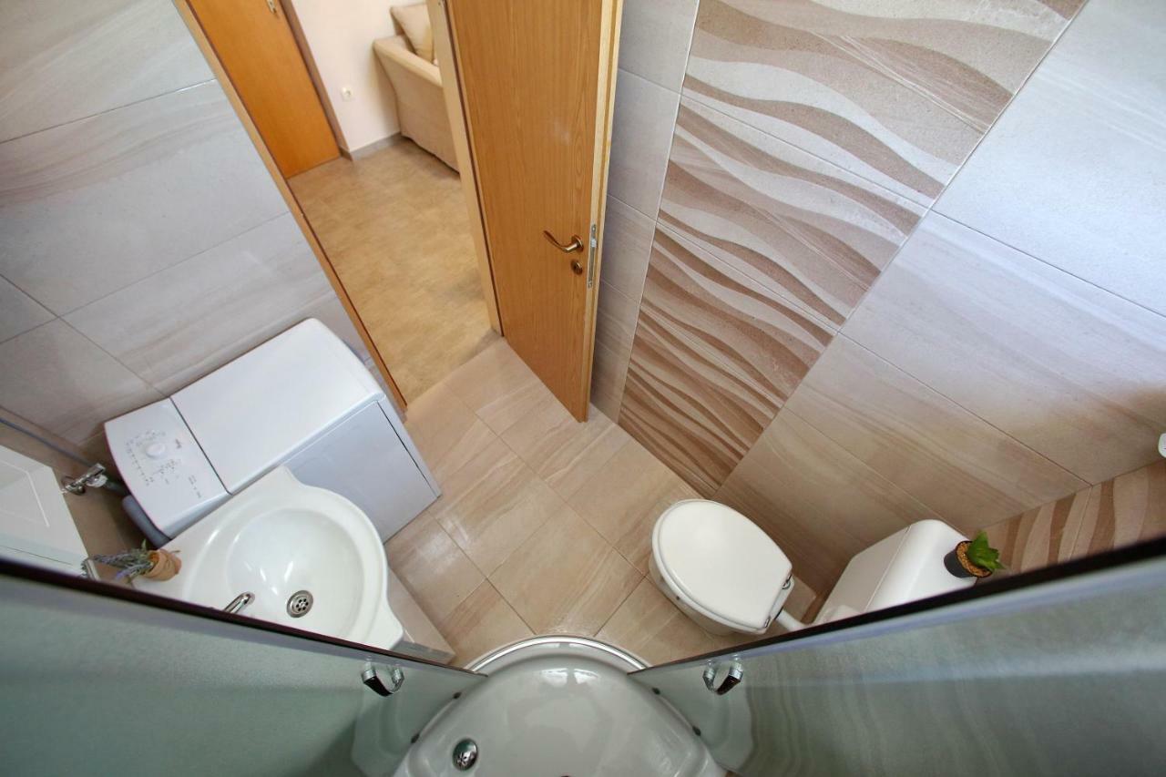 Apartments Sonia ซูโกชัน ภายนอก รูปภาพ