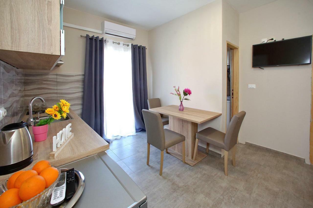 Apartments Sonia ซูโกชัน ภายนอก รูปภาพ