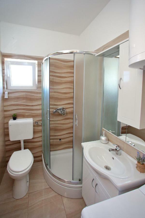 Apartments Sonia ซูโกชัน ภายนอก รูปภาพ