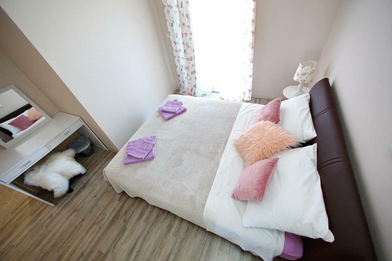 Apartments Sonia ซูโกชัน ภายนอก รูปภาพ
